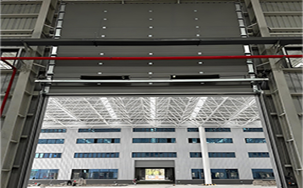 西吉工业提升门