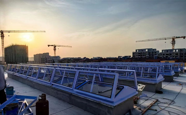 消防西吉排烟窗工作原理