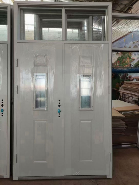 西吉学校教室门