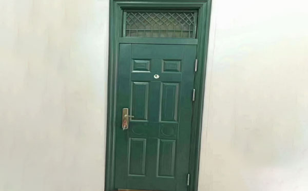 西吉学校教室门